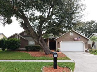 1907 Elk Spring Dr, Brandon, FL 33511