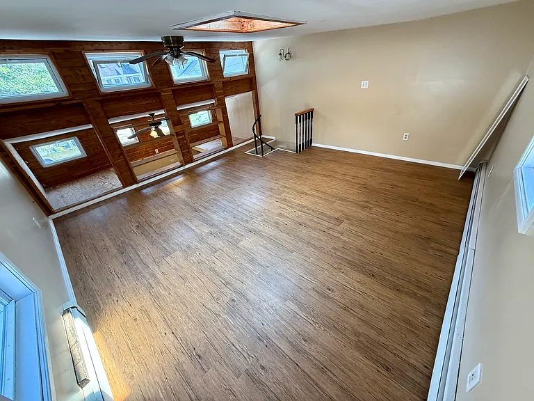 64 S Bay Dr — Photo 13