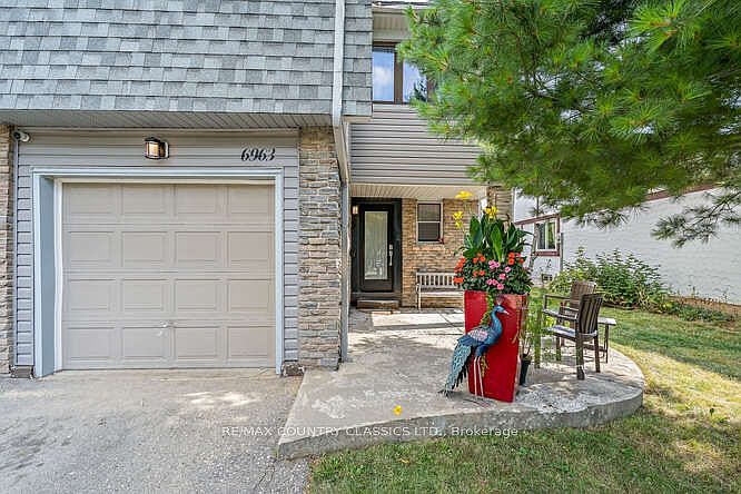 1st image of 6963 Pamplona Mews