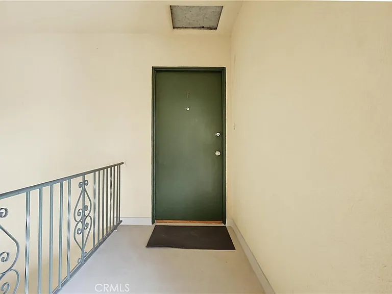 312 Raymondale Dr — Photo 4