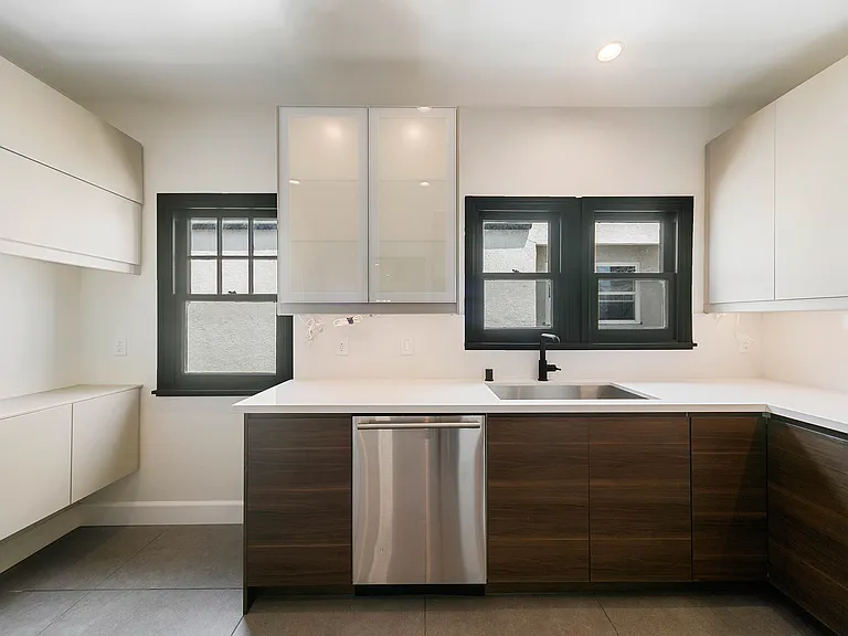 460 N Sierra Bonita Ave #460 — Photo 20