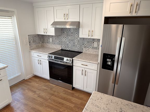 4th image of 4635 Cobb Dr