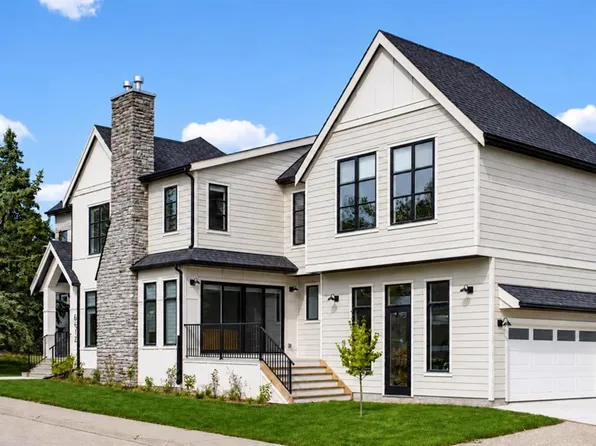 4612 S Grove Hill Rd SW, Calgary, AB T3E 4G1