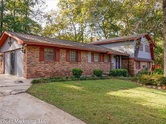 3rd image of 515 Heritage Dr