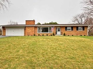 824 Skyline Dr, Barrington, IL 60010