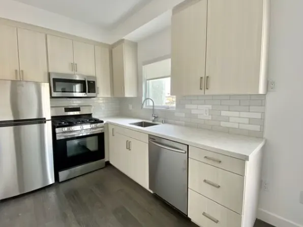 5569 W Adams Blvd #1, Los Angeles, CA 90016