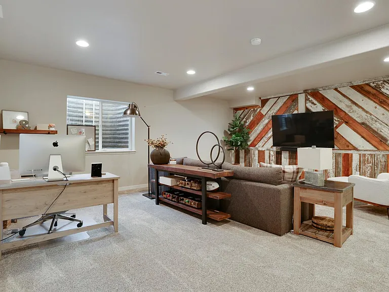 10865 Echo Canyon Dr — Photo 23