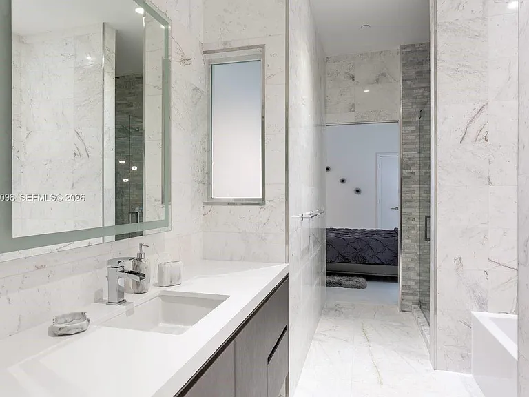 851 NE 1st Ave #503 — Photo 6