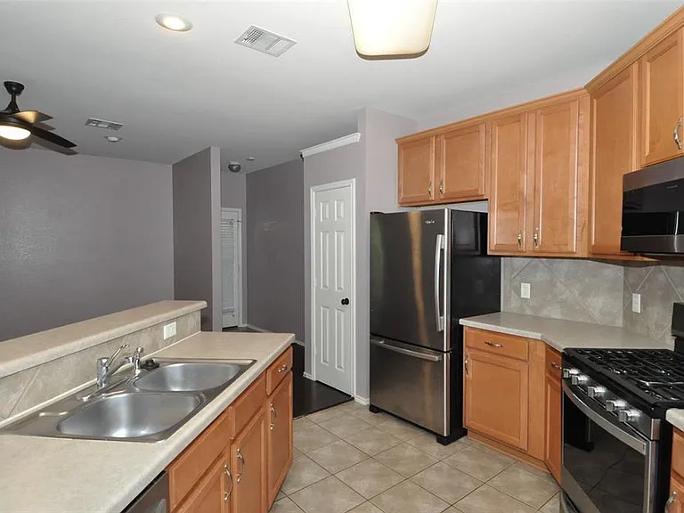 1900 Scofield Ridge Pkwy #5403 — Photo 4