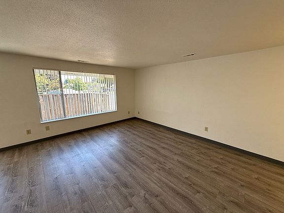 5th image of 1509 NW Terracegreen Pl
