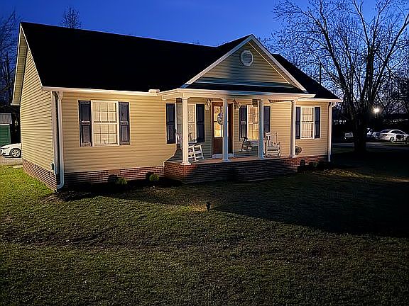 2nd image of 18 Eric Ln W