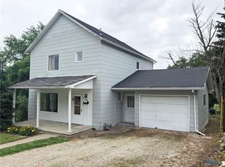 302 N 5th St, Fremont, OH 43420