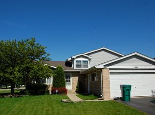 12331 S Heritage Meadows Dr, Plainfield, IL 60585