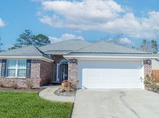 203 Pebblestone Dr, Bloomingdale, GA 31302