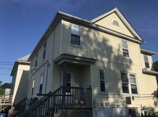 921 E 6th St, Davenport, IA 52803