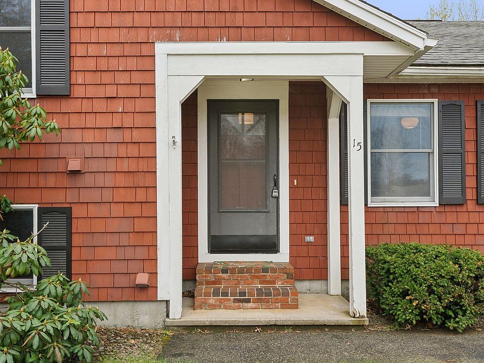 2nd image of 15 Veranda Drive
