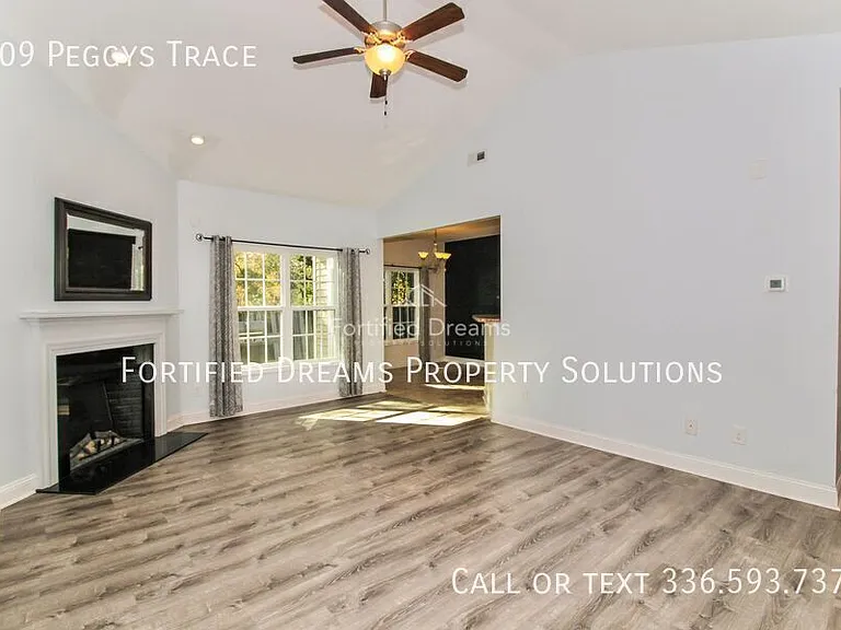 209 Peggys Trce — Photo 3