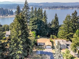 3079 Rocky Point Rd NW, Bremerton, WA 98312