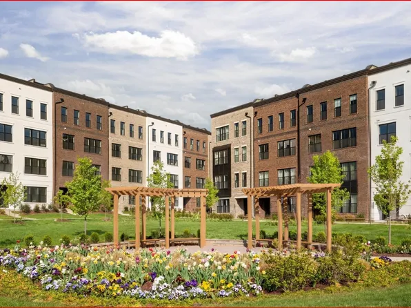 43501 Monroe Crest Ter, Ashburn, VA