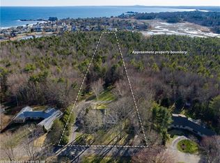 27 Fairfield Dr, Kennebunk, ME 04043