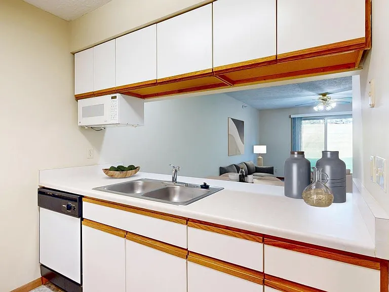 Pine Lake Heights Apartments — Photo 55