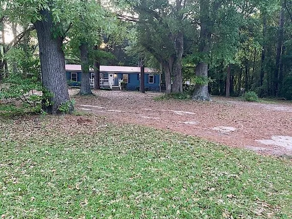 111 Helen St, Leesburg, GA 31763