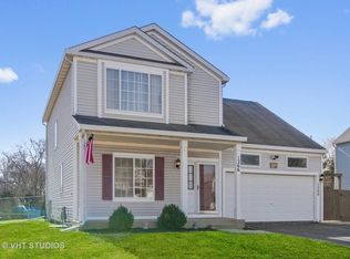 1266 Cottonwood Dr, Aurora, IL 60506