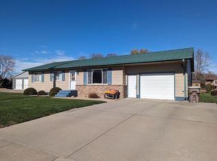 712 W Norway Ave, Mitchell, SD 57301