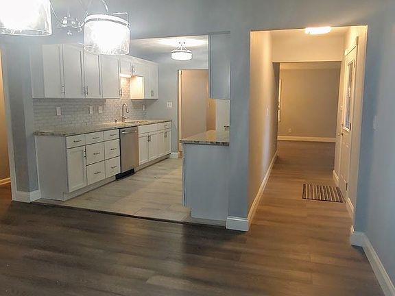 4th image of 6001 N Lydell Ave #1