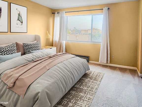 3rd image of 3161 Birmingham Dr APT 205