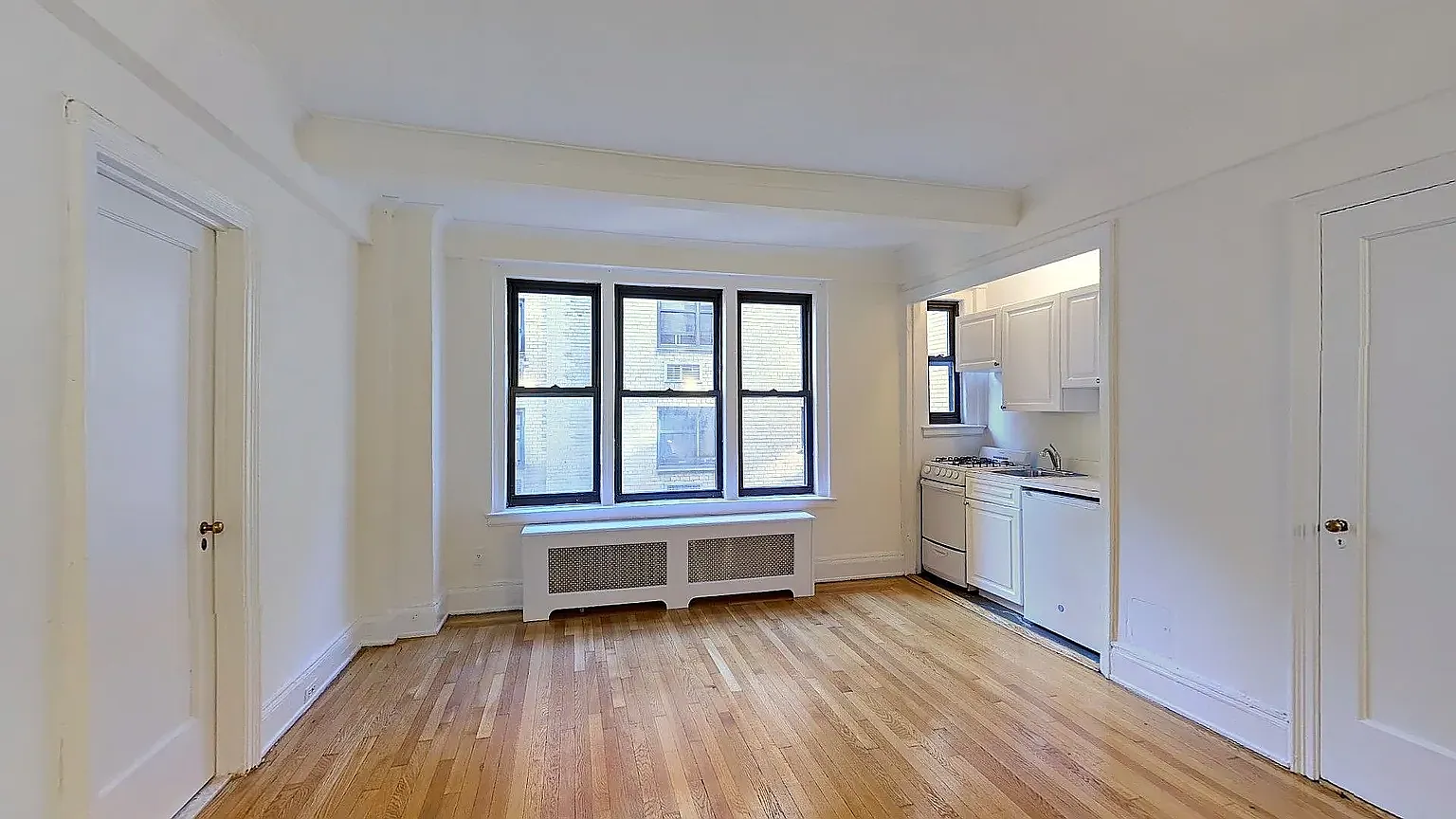 404 East 55th Street — Photo 2