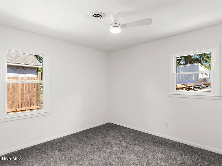 4211 Peachtree Ave — Photo 7