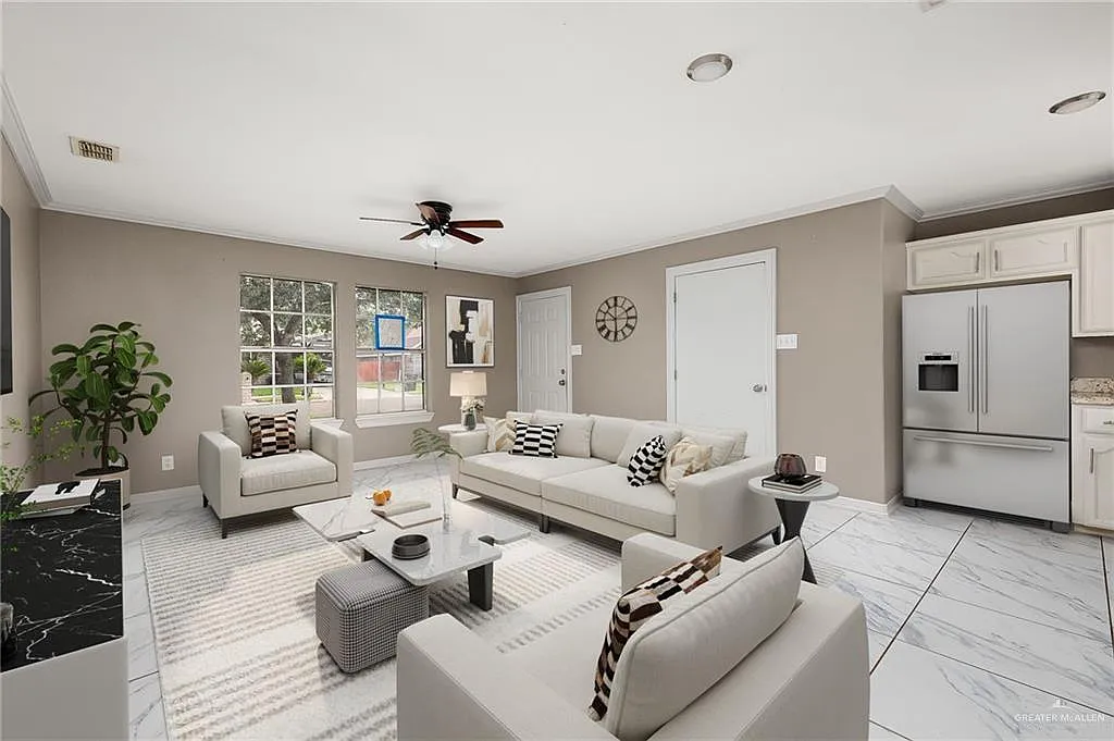 3 bed, 1.0 bath, 955 sqft, $1,150 — Photo 4