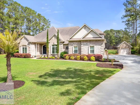 71 Abercorn Ln, Richmond Hill, GA 31324