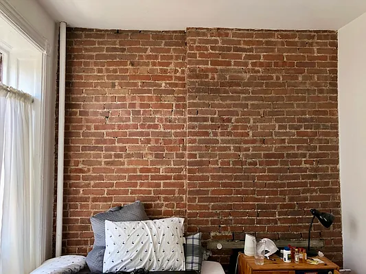 Rented by LJ Sloane Management | media 29