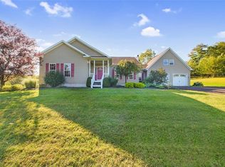 594 Fitzsimmons Rd, Red Hook, NY 12571