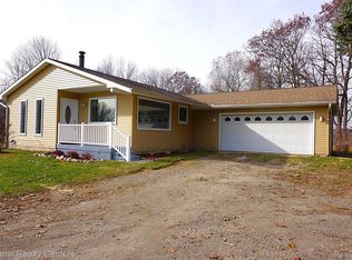 1495 Briggsville Rd, Fowlerville, MI 48836