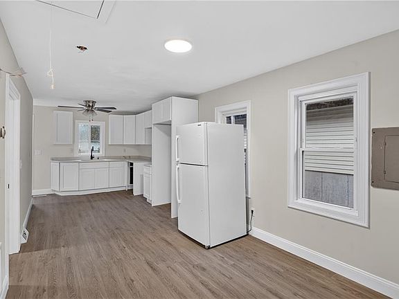 5th image of 68 Uncas St