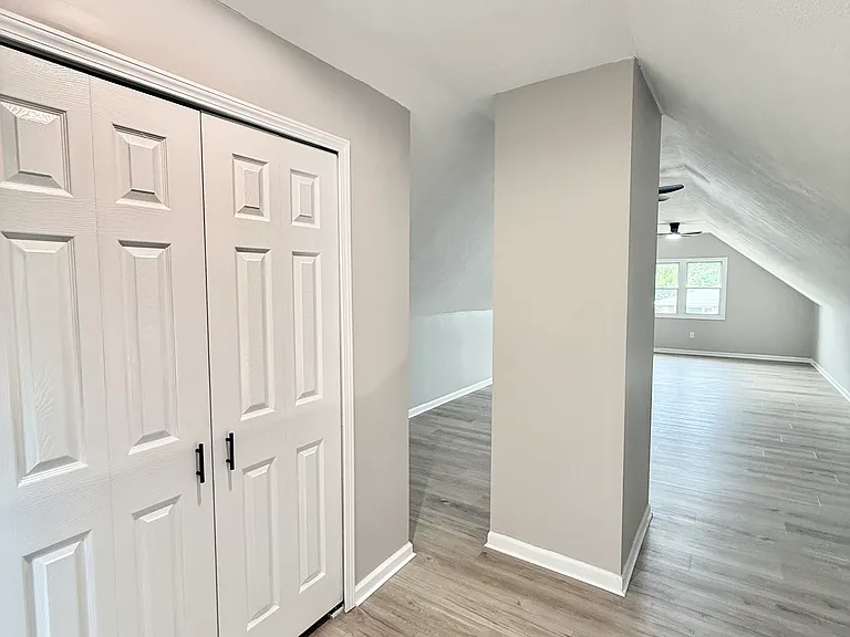 4623 Behrwald Ave #UP — Photo 13