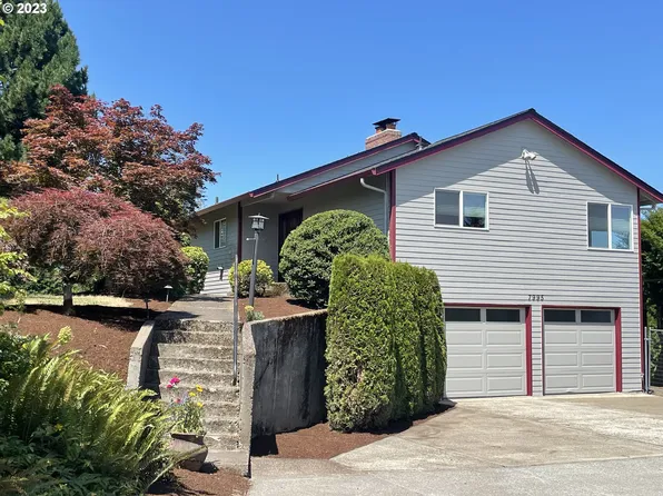 7995 SW Iowa Hill Rd, Cornelius, OR 97113