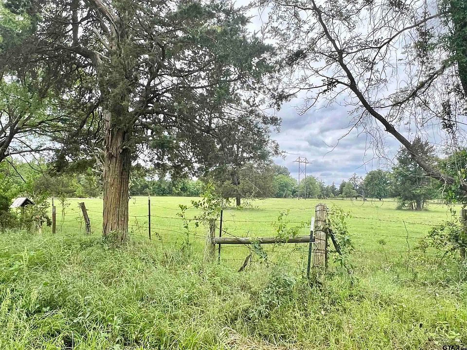2nd image of County Road 2400