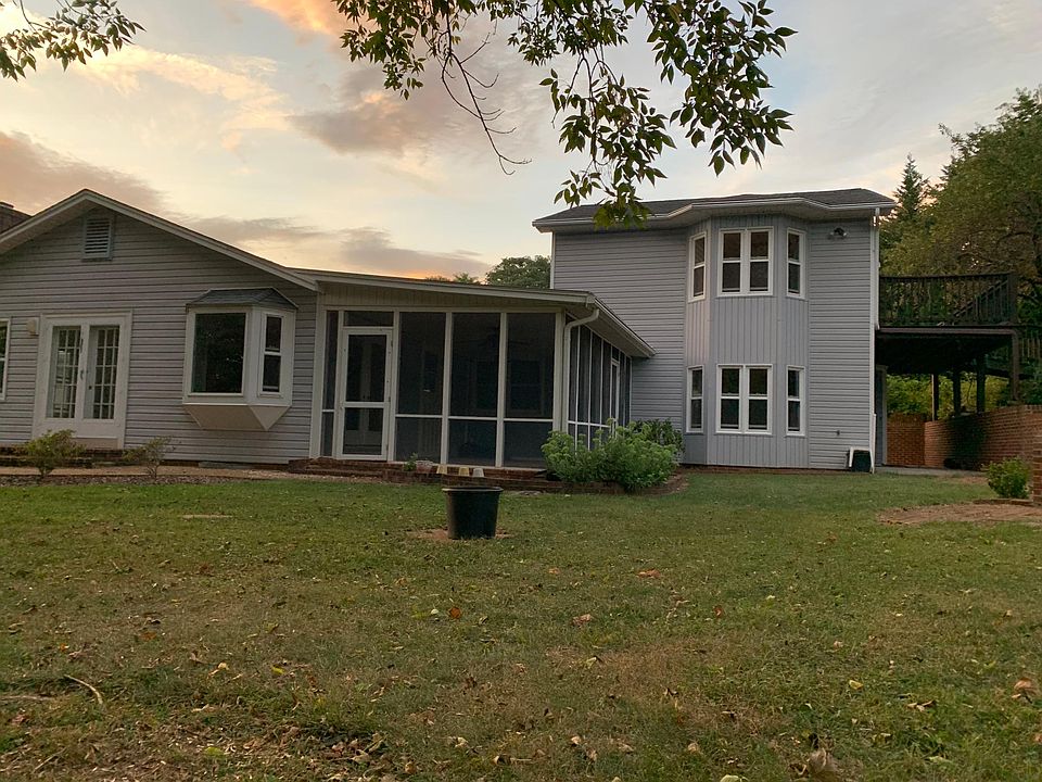 1st image of 8244 Waterfall Dr