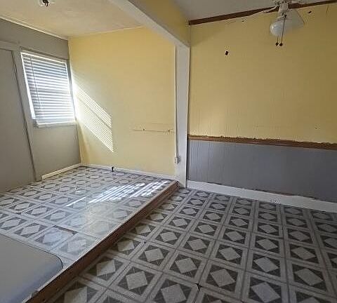 5th image of 4212 Howell Rd