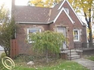 29363 Utica Rd, Roseville, MI 48066