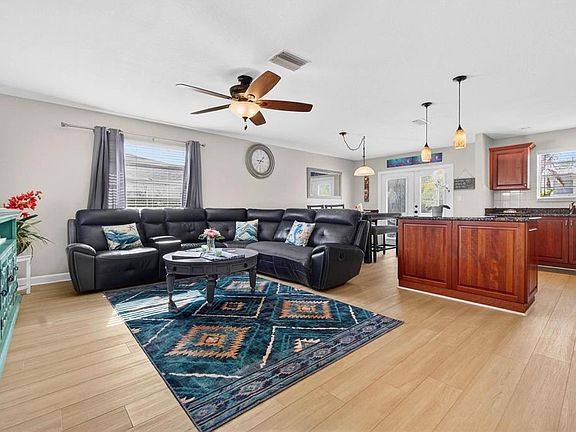 3rd image of 8517 43RD AVENUE W