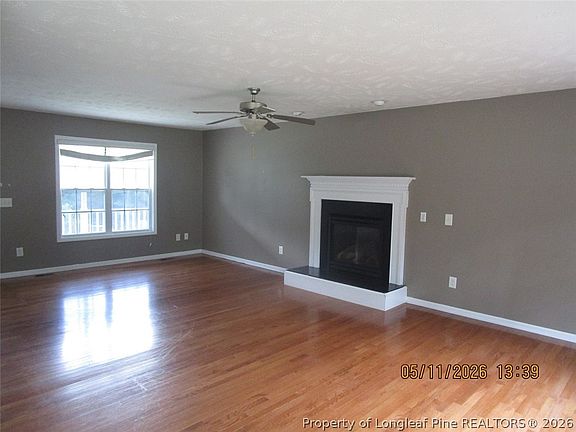 3rd image of 642 Pinevalley Ln