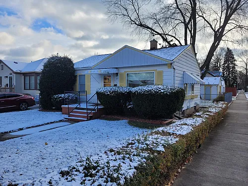 521 Wolff St Photo 1