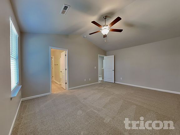 5th image of 572 Lakerun Dr