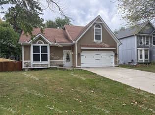 1354 S Brentwood Dr #2, Olathe, KS 66062