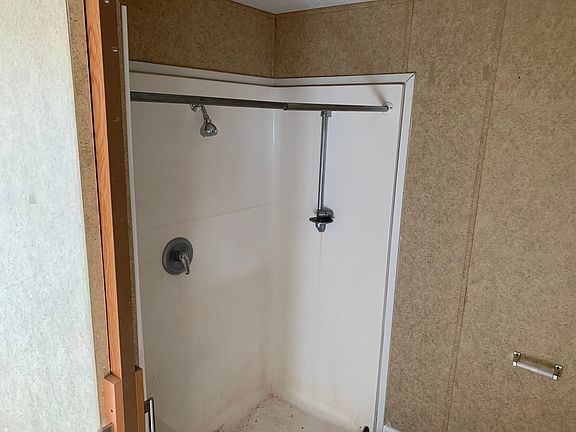 4th image of 111 S Cedar Dr Trailer 8